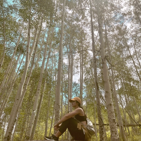 welcome! 👋🏼💁🏻‍♀️🛒 - Picture 4 of 5